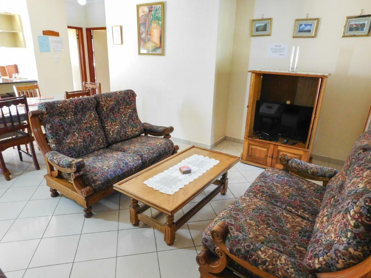 Mama Mia Cottages Oslo Beach Порт-Шепстон Екстер'єр фото