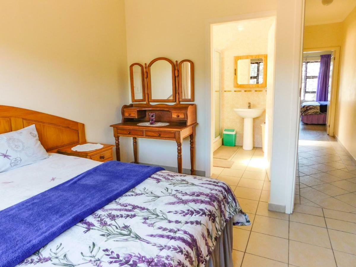 Mama Mia Cottages Oslo Beach Порт-Шепстон Екстер'єр фото