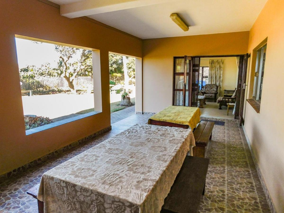 Mama Mia Cottages Oslo Beach Порт-Шепстон Екстер'єр фото